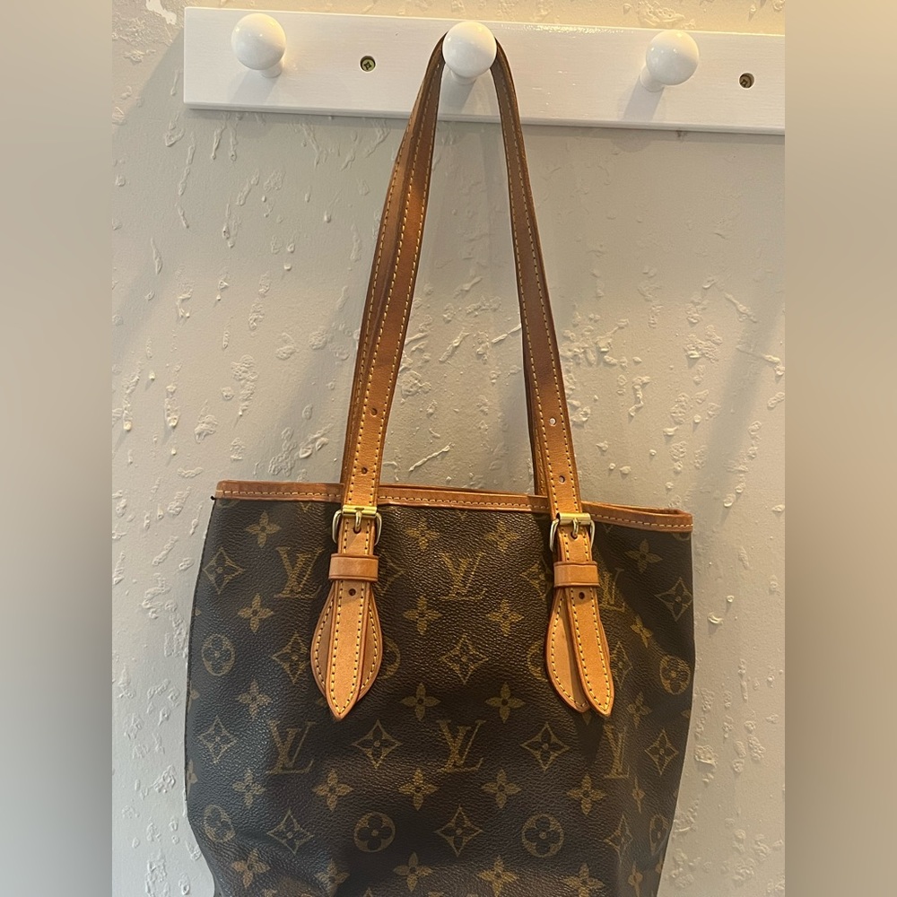 Luis Vuitton Bucket LV Monogram Petit